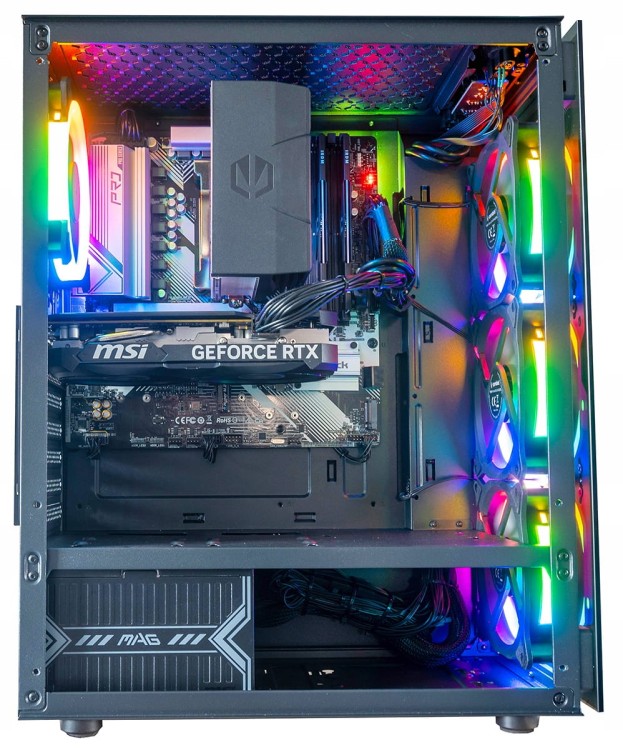 Komputer gamingowy FORNAX 7600X RTX5060Ti, widok śrordka