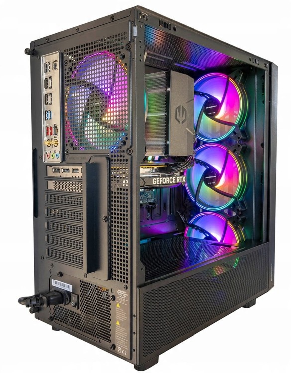KOMPUTER GAMINGOWY BREEZE D5 i5-14400f z grafiką RTX5060Ti, widok z tyłu