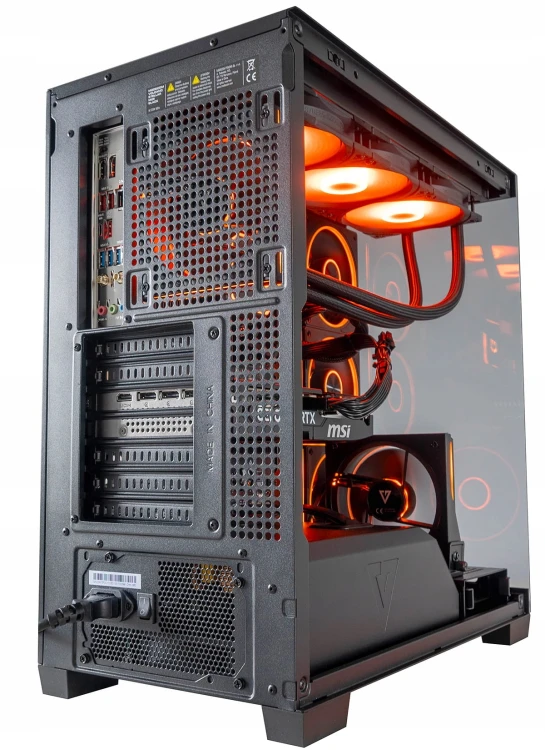 KOMPUTER GAMINGOWY STELLAR GAMING RYZEN 7 7800X3D RTX5070