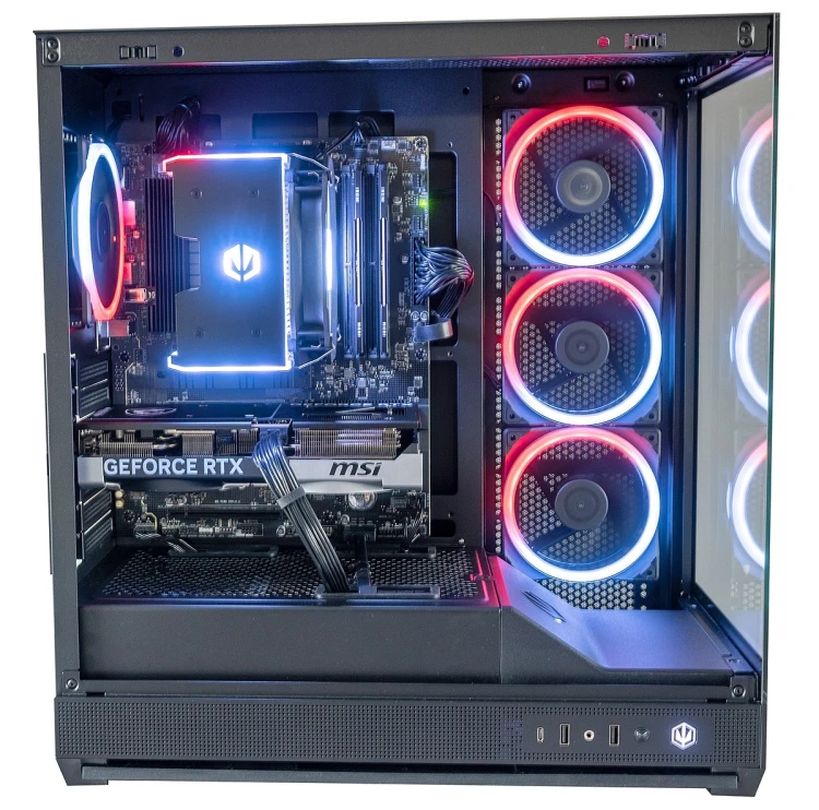 Komputer FISHTANK GAMING RYZEN 5 7500F z grafiką RTX5060Ti